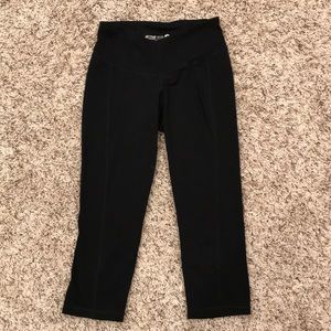 Cropped fitted active pants - small